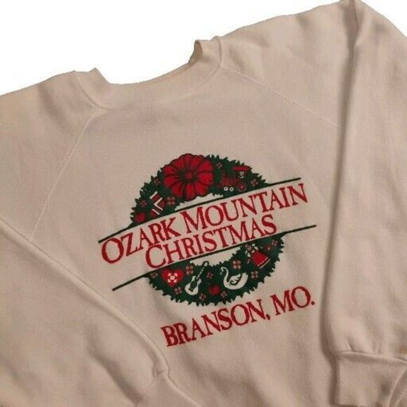 VTG Ozark Mountain Christmas Branson Missouri Sweatshirt Womens Size Large - Picture 1 of 8